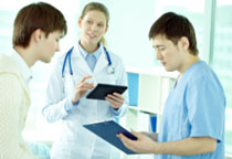 三叉神經(jīng)痛多發(fā)生于中老年人   有哪些常見(jiàn)的治療方法